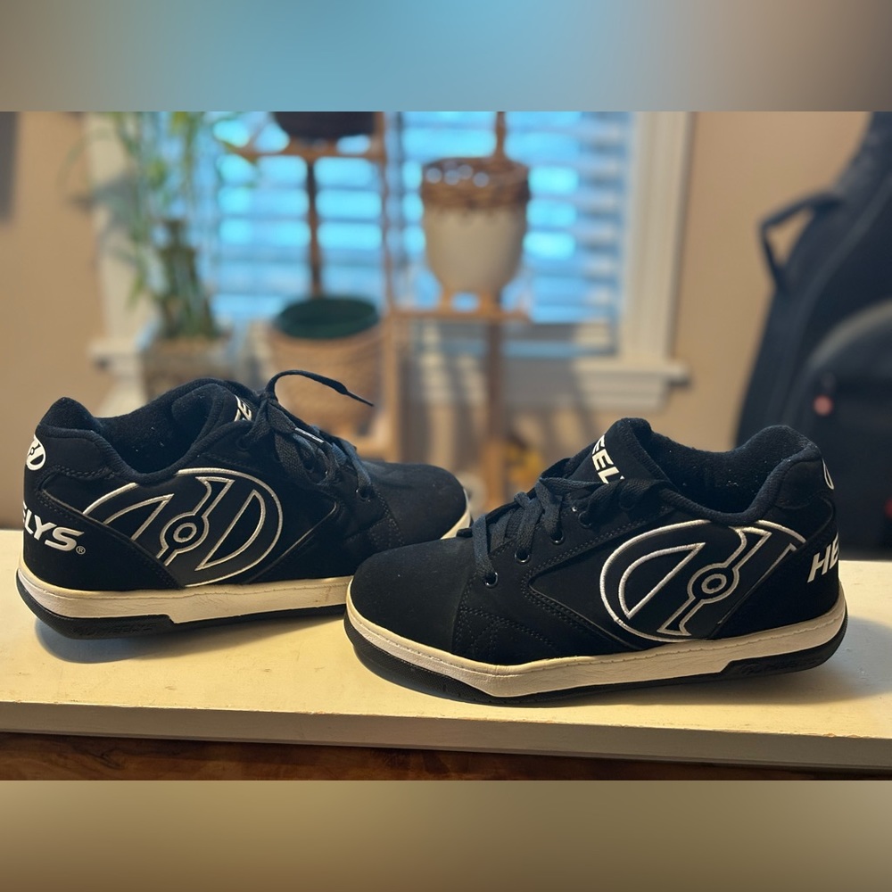 Youth Heelys